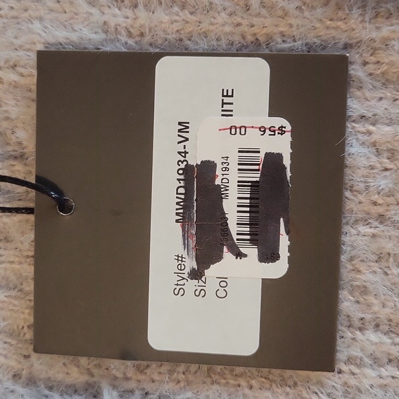 Light blush sweater tunic/dress with stars by LE LIS - Picture 7 of 9